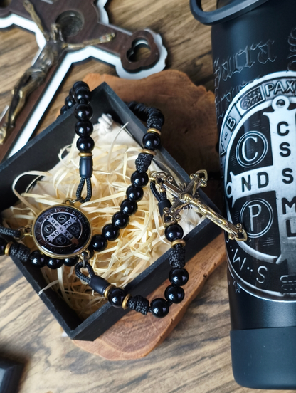 KIT SÃO BENTO – Terço  + Garrafa Térmica 800ml + Colar (Brinde)